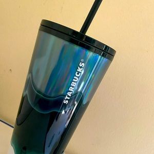 Starbucks 2021 Holiday Silver Dark Green White Wave Tumbler 24 oz